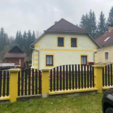 Domek U Lipenske Prehrady Nyaraló Loučovice
